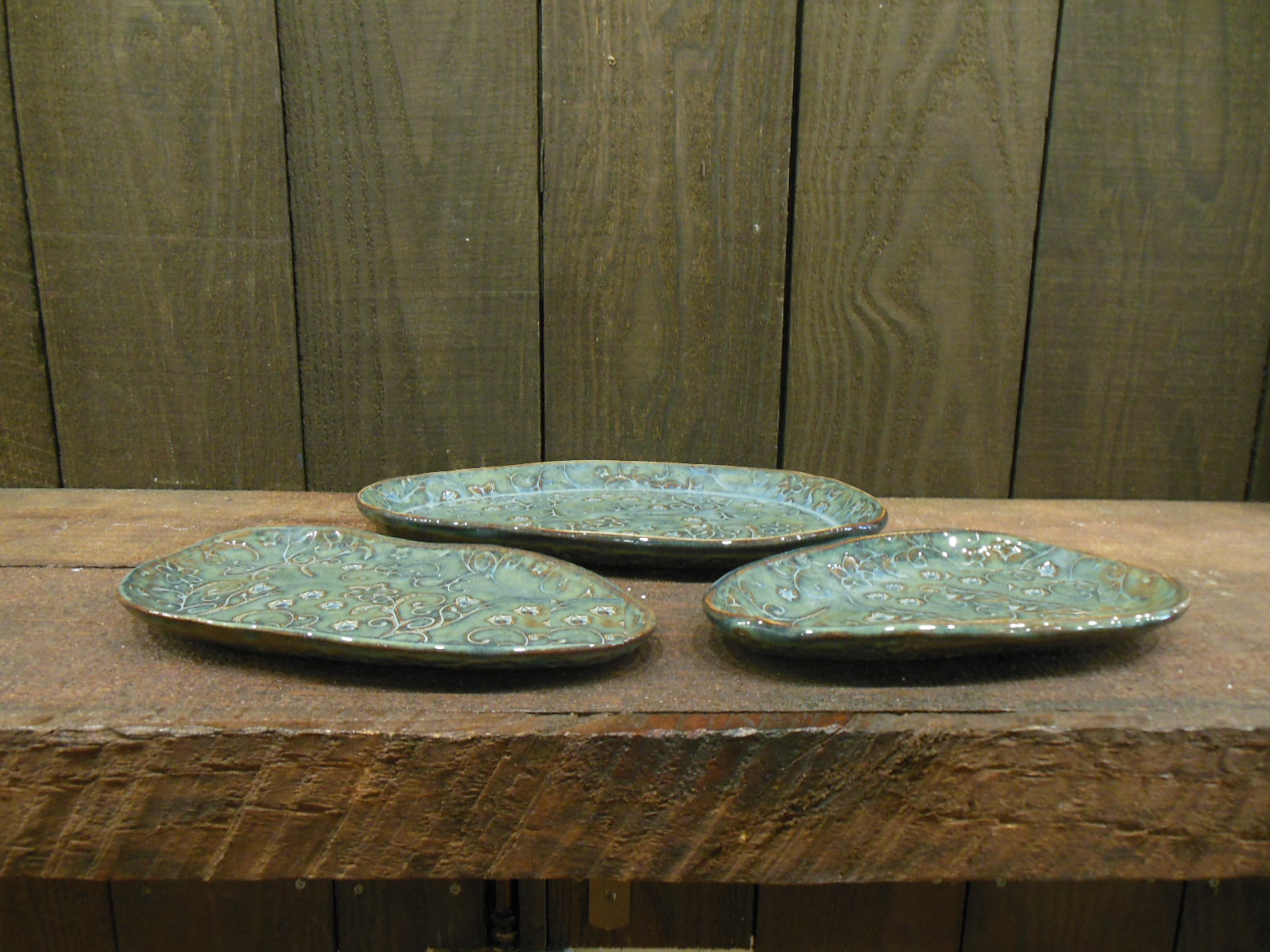 Set of 3 Emerald Green Abstract Shape trays by Andrea Faye side